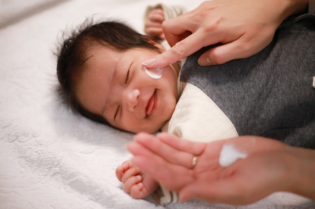 健康に気を使うママ・パパへ おすすめの出産祝いは「赤ちゃんのスキンケア用品」