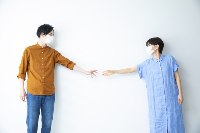 妊娠中でも授乳していても、新型コロナウイルスのワクチンは接種できます